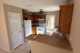 900 Reese Ln, Azle, TX 76020 - Photo 7