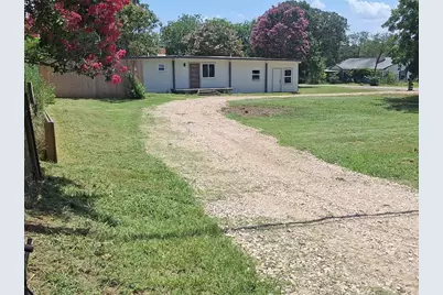 32 Pueblo Drive, Gordonville, TX 76245 - Photo 1
