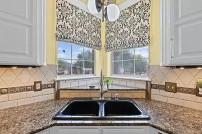 1104 Cherrywood Drive, Cleburne, TX 76033 - Photo 11