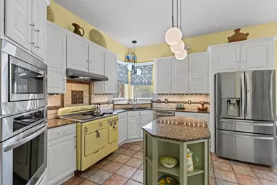 1104 Cherrywood Drive, Cleburne, TX 76033 - Photo 9