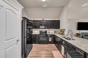 917 N Fork Ranch Rd, Waco, TX 76705 - Photo 7
