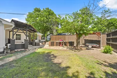 2795 Beechmont Drive, Dallas, TX 75228 - Photo 27