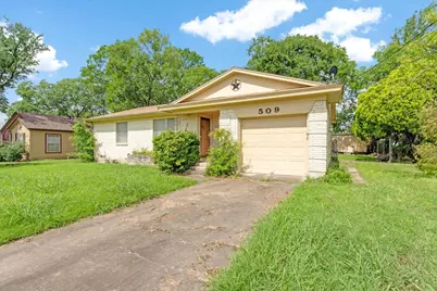 509 Lipscomb Street, Bonham, TX 75418 - Photo 1