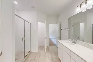 1009 Western Hls Dr, Crowley, TX 76036 - Photo 5