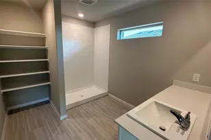 356 Lubbock Dr, Azle, TX 76020 - Photo 7