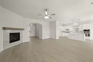 428 Burrow Dr, Waxahachie, TX 75167 - Photo 11