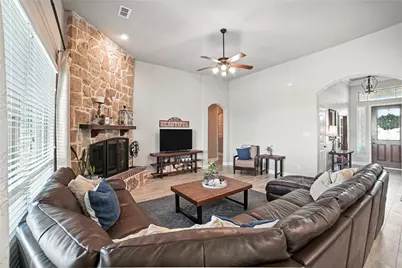 12022 Livingston Way, Talty, TX 75126 - Photo 7