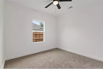 1520 Harris Street, Gainesville, TX 76240 - Photo 7