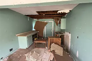 304 W Burnett, Calvert, TX 77837 - Photo 27