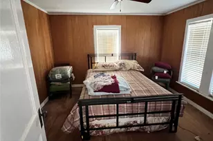 304 W Burnett, Calvert, TX 77837 - Photo 9