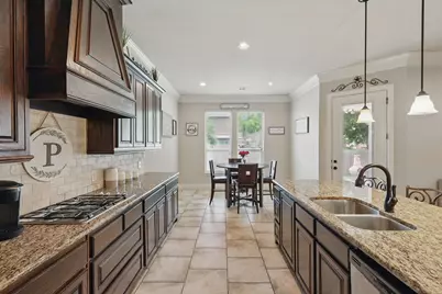 6902 Golf Green Drive, Arlington, TX 76001 - Photo 7