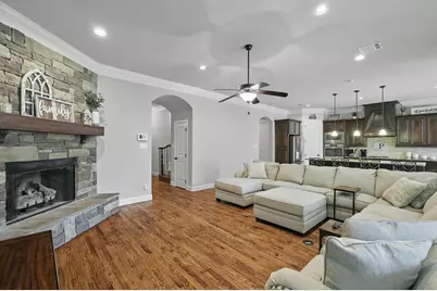 6902 Golf Green Drive, Arlington, TX 76001 - Photo 11