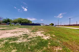 100 McDaniel Dr, Little Elm, TX 75068 - Photo 35