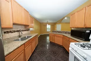 1825 E Shore Dr, Dallas, TX 75217 - Photo 13