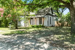 102 Chestnut St, Hillsboro, TX 76645 - Photo 1