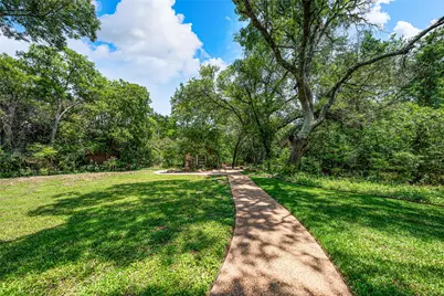 2825 Lake Air Drive, Waco, TX 76710 - Photo 29