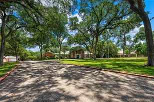 2825 Lake Air Dr, Waco, TX 76710 - Photo 39