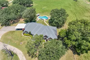 6217 County Rd 304, Grandview, TX 76050 - Photo 25