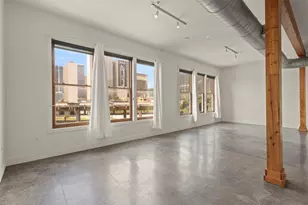 2502 Live Oak St, Dallas, TX 75204 - Photo 11