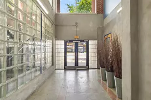 2502 Live Oak St, Dallas, TX 75204 - Photo 5