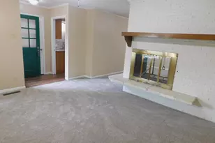 1301 Doncaster St, Irving, TX 75062 - Photo 5