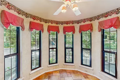 917 Hillside Drive, Lewisville, TX 75077 - Photo 13