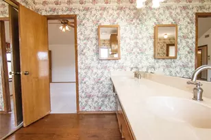 917 Hillside Dr, Lewisville, TX 75077 - Photo 17