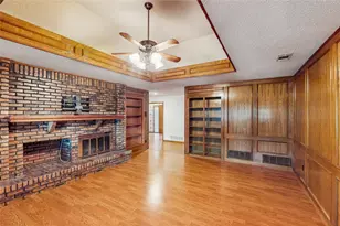 917 Hillside Dr, Copper Canyon, TX 75077 - Photo 3