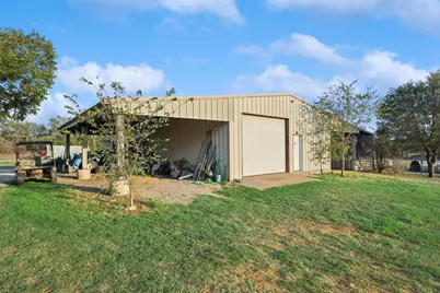 11410 Massey Road, Pilot Point, TX 76258 - Photo 9