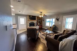 2901 Wind Mill Ct, Tolar, TX 76476 - Photo 5