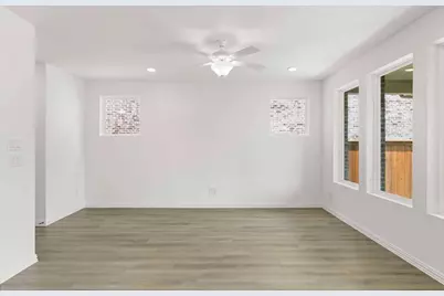 14140 Gallatin, Pilot Point, TX 76258 - Photo 11