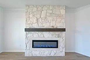 403 Magnolia Dr, Troy, TX 76579 - Photo 7