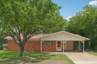 6712 Wallis Road, Lake Worth, TX 76135 - Photo 1