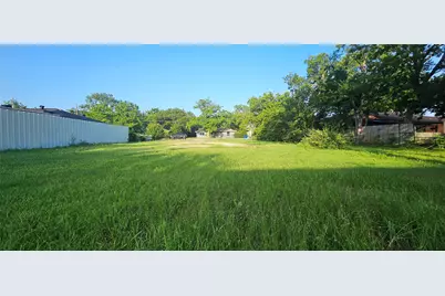 2511 Lora Lane, Balch Springs, TX 75180 - Photo 9