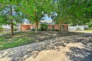2107 Meadows Cir, Sherman, TX 75092 - Photo 3