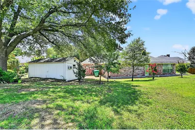 2107 Meadows Circle, Sherman, TX 75092 - Photo 33