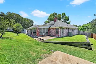 2107 Meadows Cir, Sherman, TX 75092 - Photo 29