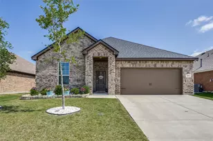 900 Honey Maple St, Princeton, TX 75407 - Photo 1