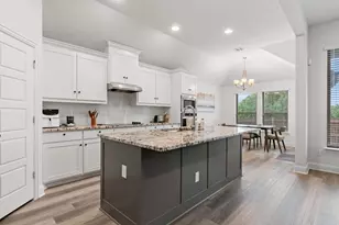 408 Molly Ln, Keene, TX 76059 - Photo 5