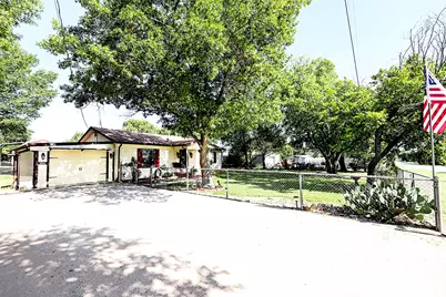 1561 Fm 1816, Bowie, TX 76230 - Photo 3