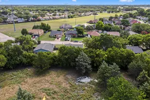 1521 Windsor Dr, Glenn Heights, TX 75154 - Photo 33