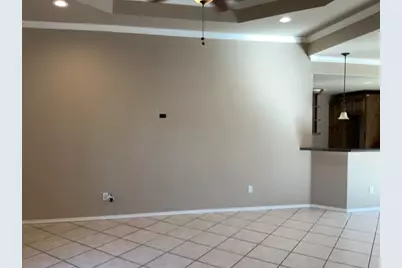 307 W Dormard Avenue, Midland, TX 79705 - Photo 5