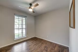 625 Blue Lake Dr, Fort Worth, TX 76103 - Photo 15