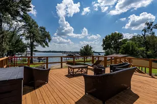 301 Lake Front Dr, Mabank, TX 75156 - Photo 1