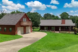 301 Lake Front Dr, Mabank, TX 75156 - Photo 39