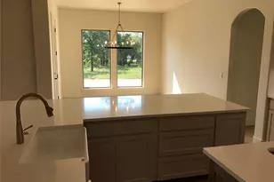 1009 Old Oaks Ct, Weatherford, TX 76087 - Photo 7