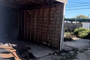 3641 Travis, Fort Worth, TX 76110 - Photo 17