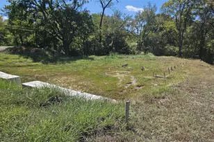 13 Geraldine Ln, Denison, TX 75020 - Photo 1