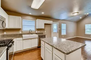 713 Rike St, McKinney, TX 75069 - Photo 3