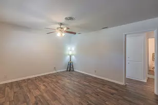 5329 Madella St, Haltom City, TX 76117 - Photo 5